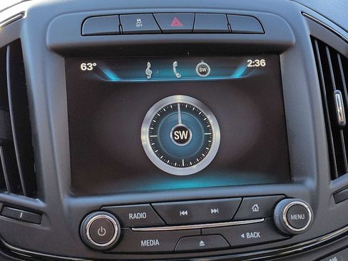 Used 2014 Buick Regal image 29