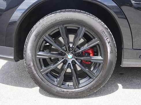 Used 2022 BMW X6 xDrive40i w/ M Sport Package AWD/4WD image 21