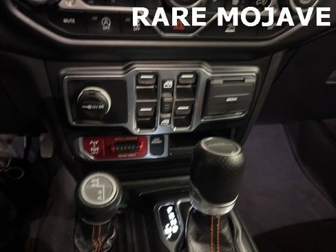 Used 2023 Jeep Gladiator Mojave w/ Cold Weather Group image 22