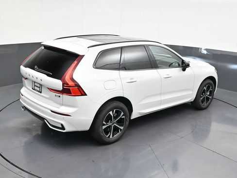 Used 2026 Volvo XC60 B5 Core AWD/4WD image 18