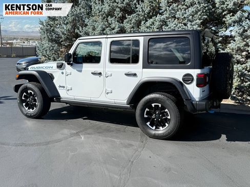 Used 2024 Jeep Wrangler Unlimited Rubicon 4xe image 5