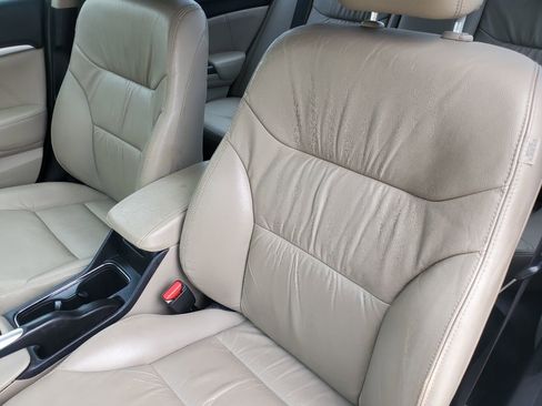 Used 2013 Honda Civic EX-L image 18