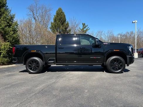 Used 2025 GMC Sierra 2500 AT4 w/ AT4 Premium Plus Package image 6