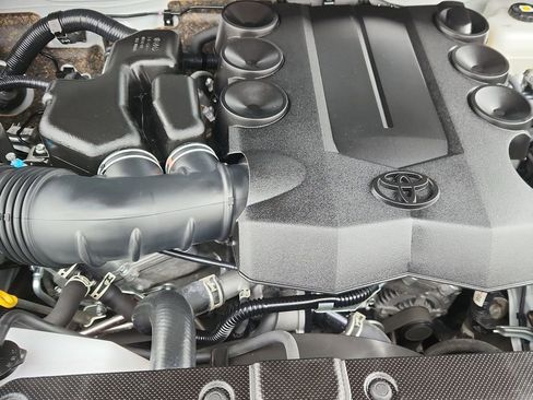 Used 2024 Toyota 4Runner SR5 image 19