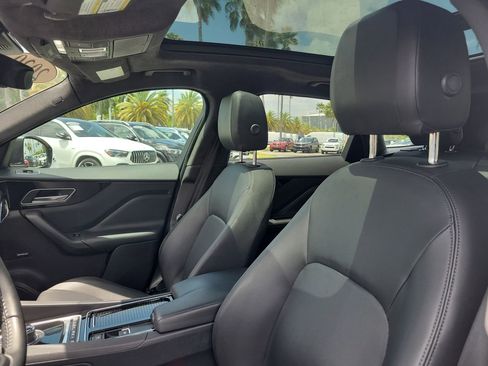 Used 2020 Jaguar F-PACE Premium AWD/4WD image 24