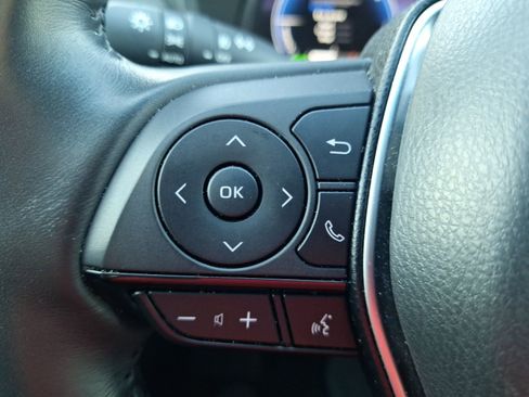 Used 2023 Toyota Venza Limited image 22