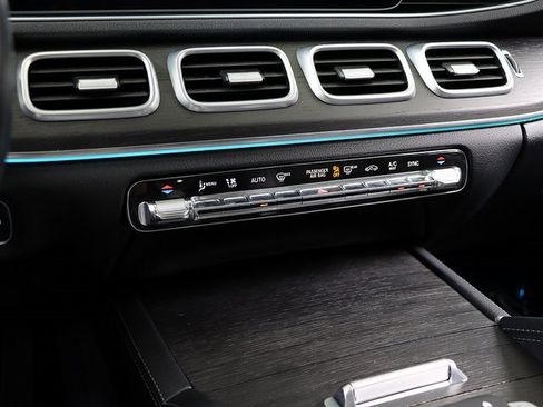 Used 2020 Mercedes-Benz GLE 350 4MATIC image 24