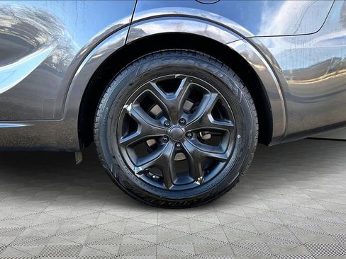 Used 2019 Kia Sorento SX image 34