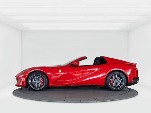 Certified 2021 Ferrari 812 GTS image 2