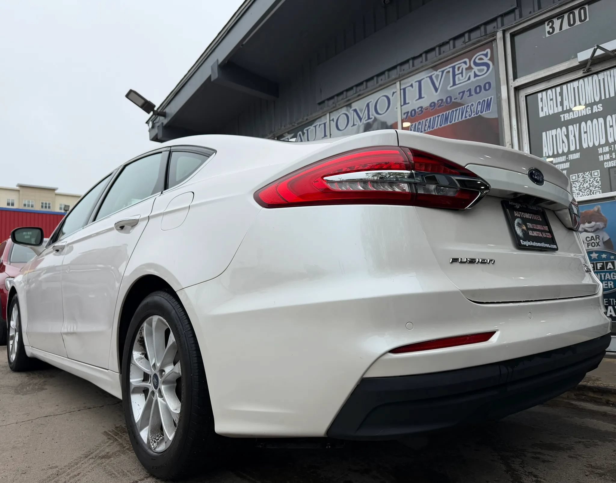 Used 2020 Ford Fusion SEL FWD image 5