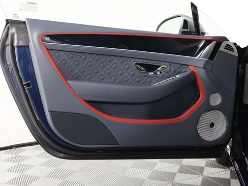 Used 2024 Bentley Continental GT Mulliner image 21