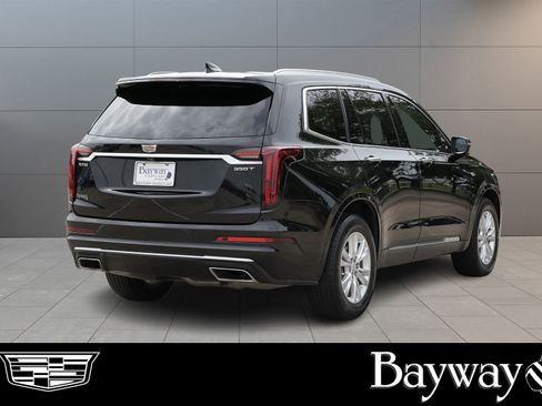 Used 2024 Cadillac XT6 Luxury FWD image 5