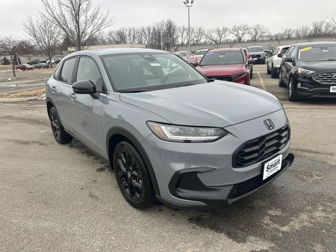 Certified 2023 Honda HR-V Sport image 2