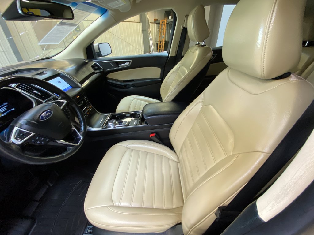 Used 2020 Ford Edge SEL w/ Convenience Package FWD image 22