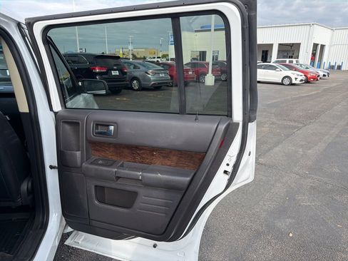 Used 2018 Ford Flex Limited image 28