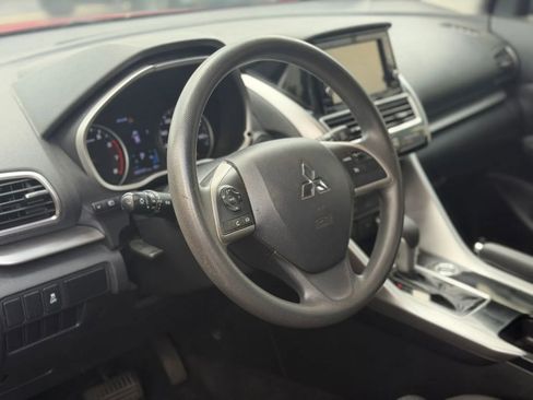 Used 2020 Mitsubishi Eclipse Cross ES AWD/4WD image 12