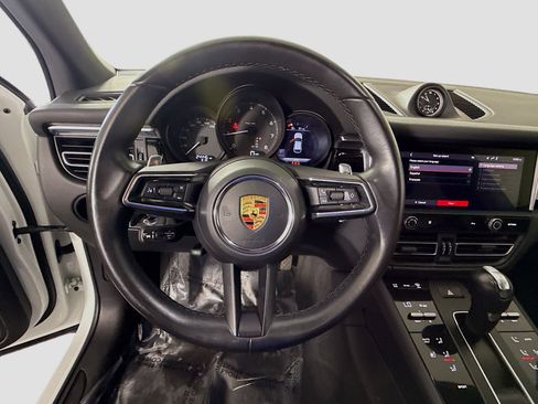 Used 2023 Porsche Macan AWD/4WD image 13