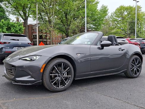 New 2026 MAZDA MX-5 Miata Grand Touring w/ Appearance Package RWD image 3