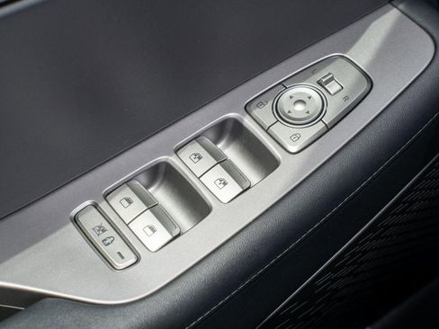 Used 2025 Hyundai Palisade SEL FWD image 29