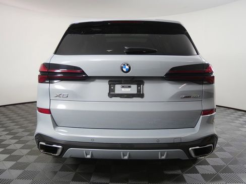Certified 2026 BMW X5 sDrive40i RWD image 4