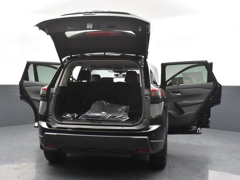 New 2026 Nissan Rogue SV image 37