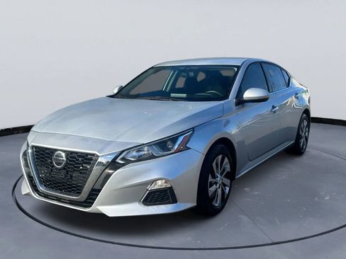 Used 2019 Nissan Altima 2.5 S image 1