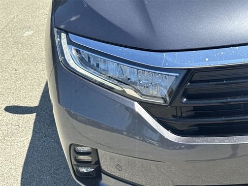 Used 2024 Honda Odyssey Touring image 9