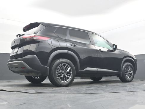 Used 2023 Nissan Rogue S FWD image 27