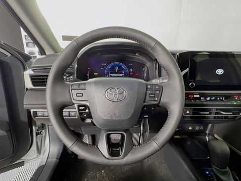 New 2026 Toyota Camry LE image 8