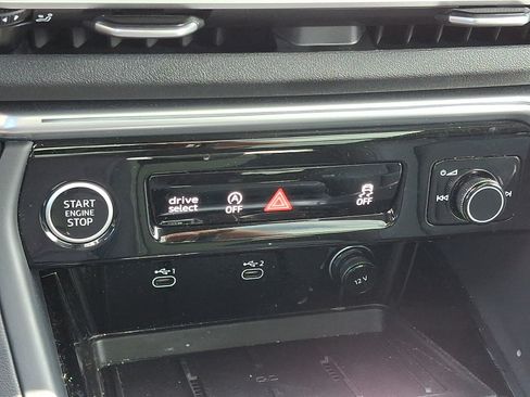 Used 2025 Audi Q5 Premium w/ Convenience Package AWD/4WD image 16