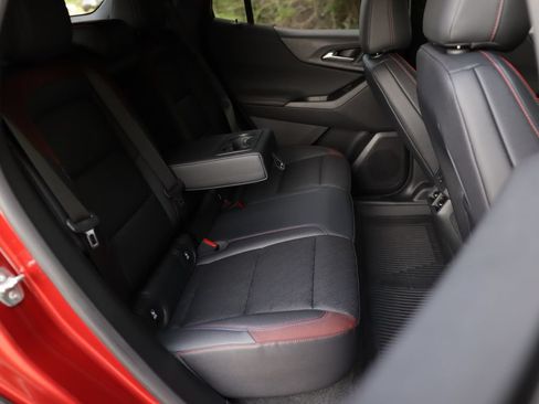 Used 2026 Chevrolet Equinox RS w/ Convenience Package III AWD/4WD image 32