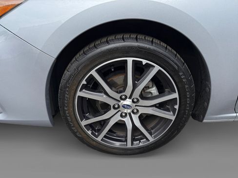 Used 2018 Subaru Impreza 2.0i Limited image 9