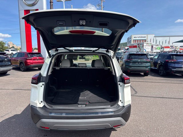 Certified 2023 Nissan Rogue SV w/ SV Premium B Package AWD/4WD image 20