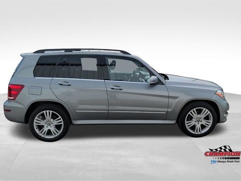 Used 2015 Mercedes-Benz GLK 350 4MATIC image 5