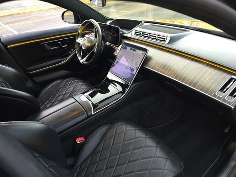 Used 2021 Mercedes-Benz S 580 4MATIC Sedan w/ Warmth & Comfort Package image 32