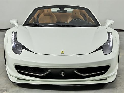 Used 2013 Ferrari 458 Spider RWD image 4