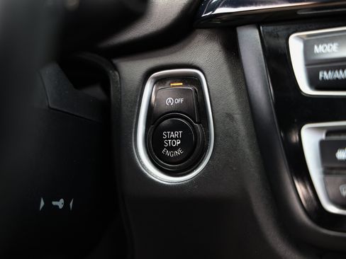 Used 2015 BMW M4 Coupe RWD image 32