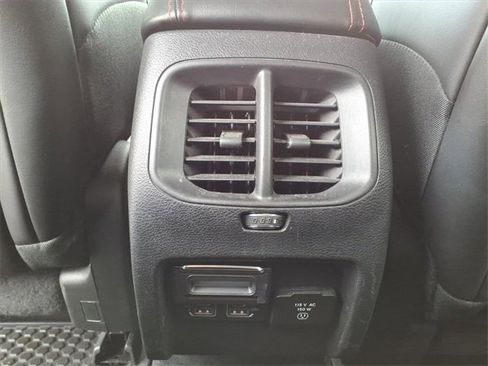 Used 2019 Jeep Cherokee Trailhawk w/ Cold Weather Group image 26