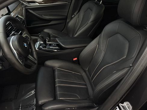 Used 2017 BMW 530i image 18