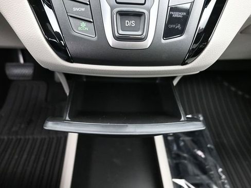 New 2026 Honda Odyssey Elite image 24
