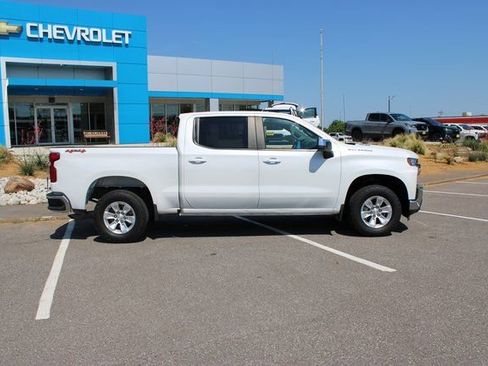 Used 2021 Chevrolet Silverado 1500 LT AWD/4WD image 20