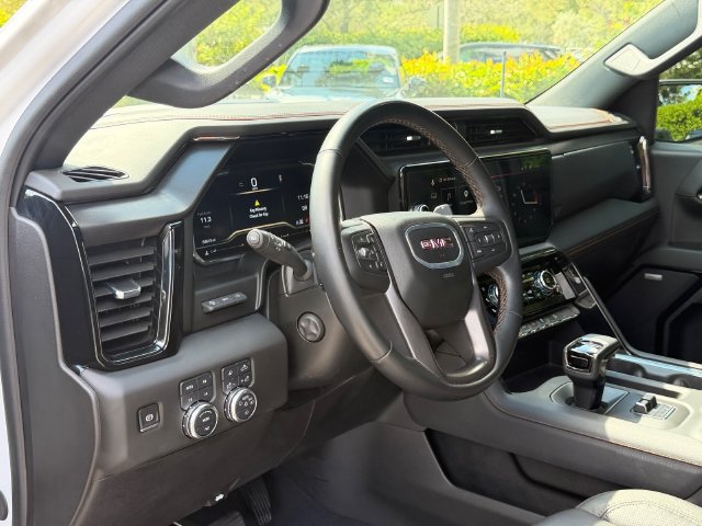 Used 2025 GMC Sierra 1500 AT4 w/ AT4 Premium Package AWD/4WD image 11