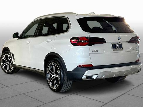 Used 2026 BMW X5 xDrive40i w/ Premium Package image 12
