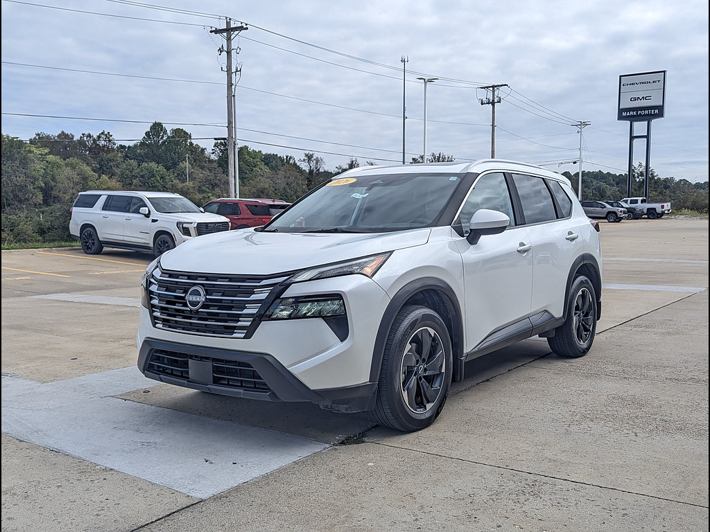 Used 2026 Nissan Rogue SV w/ SV Premium Package AWD/4WD image 1