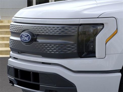 New 2025 Ford F150 Lightning XLT image 17