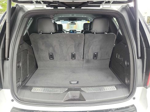 Used 2024 Chevrolet Tahoe Premier AWD/4WD image 27