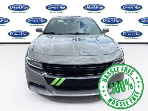 Used 2017 Dodge Charger R/T RWD image 2