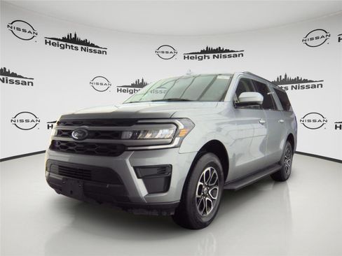 Used 2024 Ford Expedition Max XLT image 1