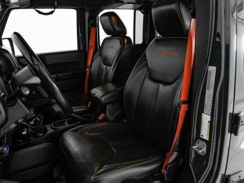 Used 2017 Jeep Wrangler Unlimited Rubicon image 28