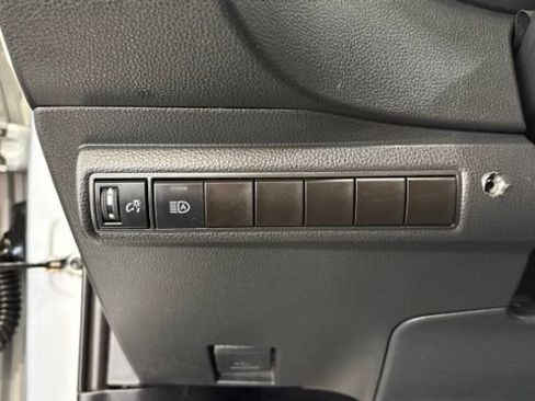 Used 2022 Toyota Corolla XSE w/ Carpet Mat Package (TMS) FWD image 31